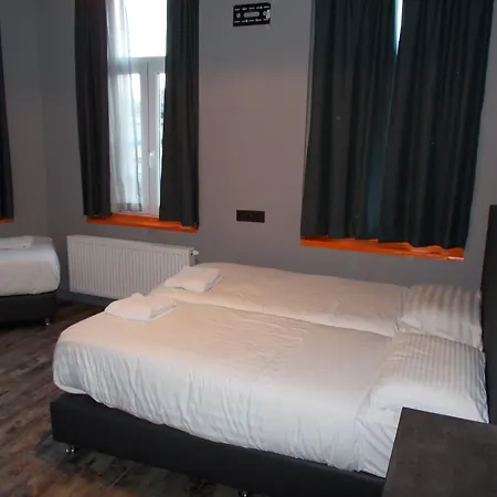 Urban City Centre Hostel-3